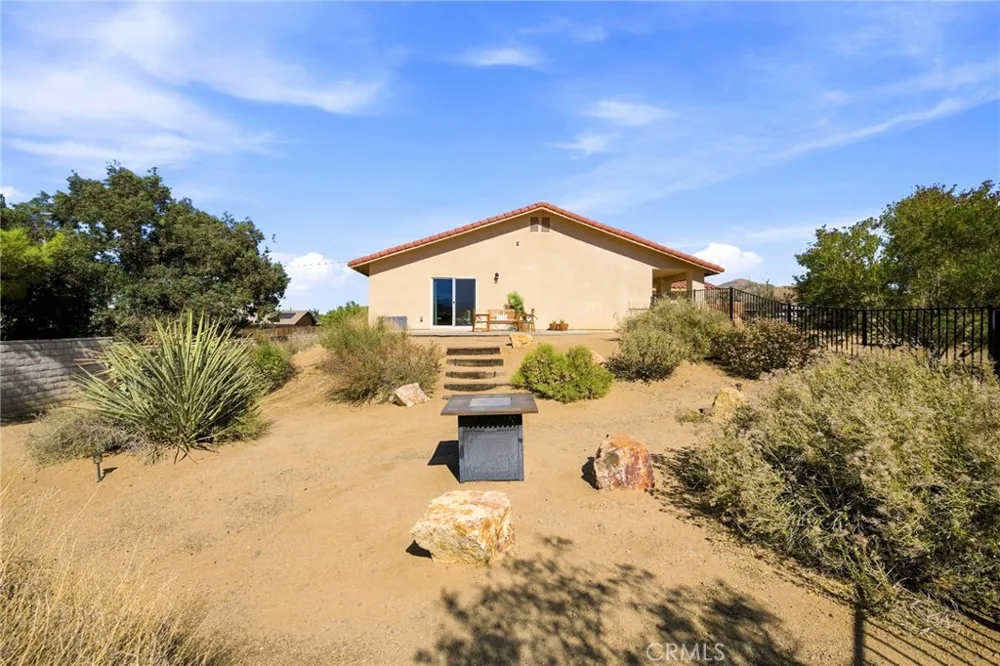 58772 La Mirada Trail Yucca Valley, CA 92284