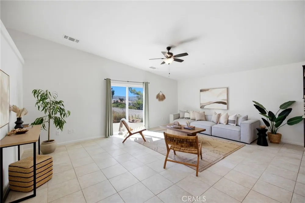 58772 La Mirada Trail Yucca Valley, CA 92284