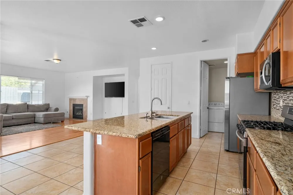 2991 Crooked Branch Way San Jacinto, CA 92582