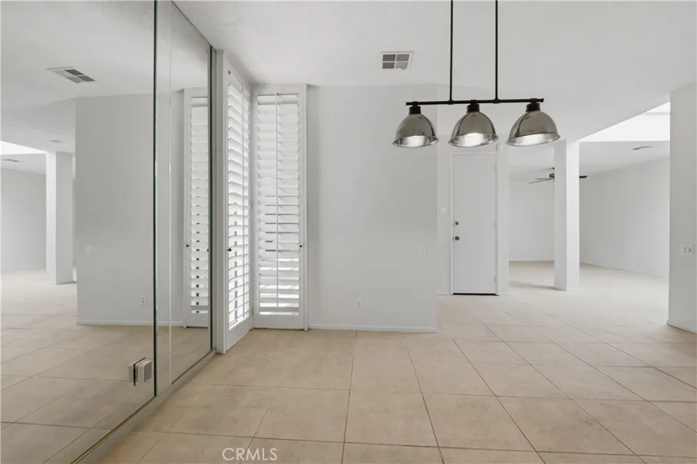 1470 E Andreas Road Palm Springs, CA 92262
