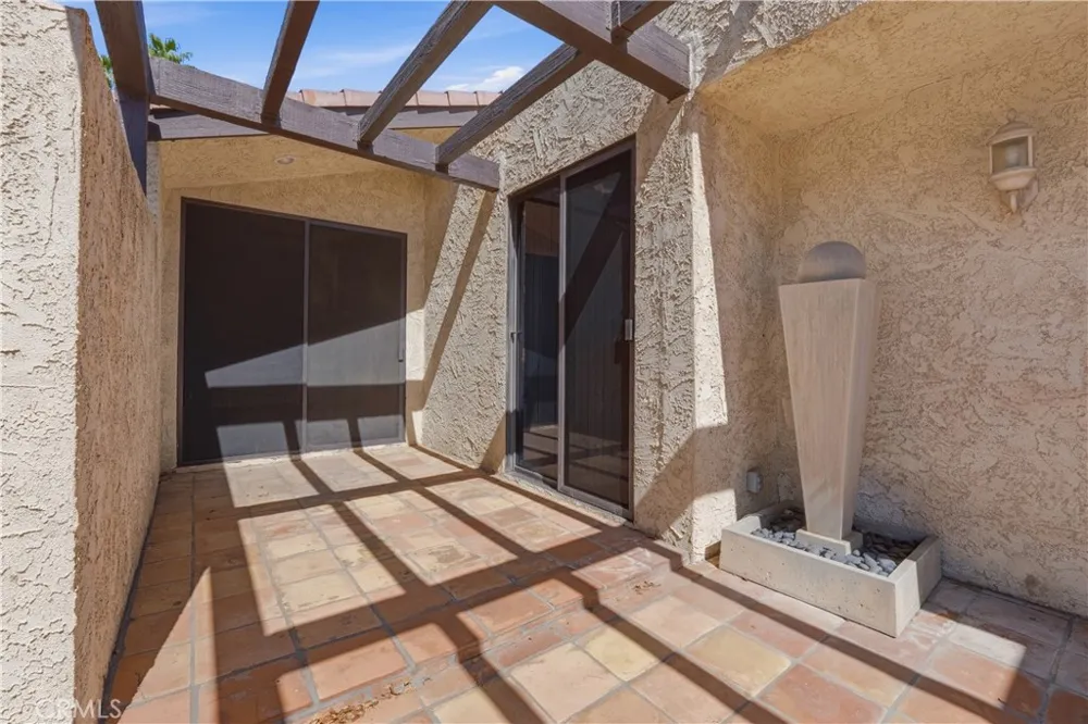1470 E Andreas Road Palm Springs, CA 92262