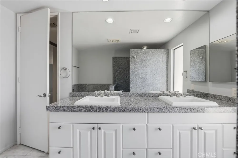 1470 E Andreas Road Palm Springs, CA 92262