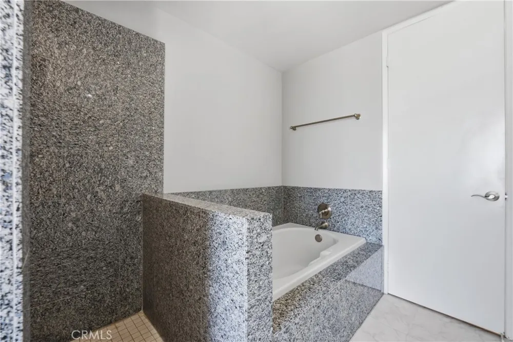 1470 E Andreas Road Palm Springs, CA 92262