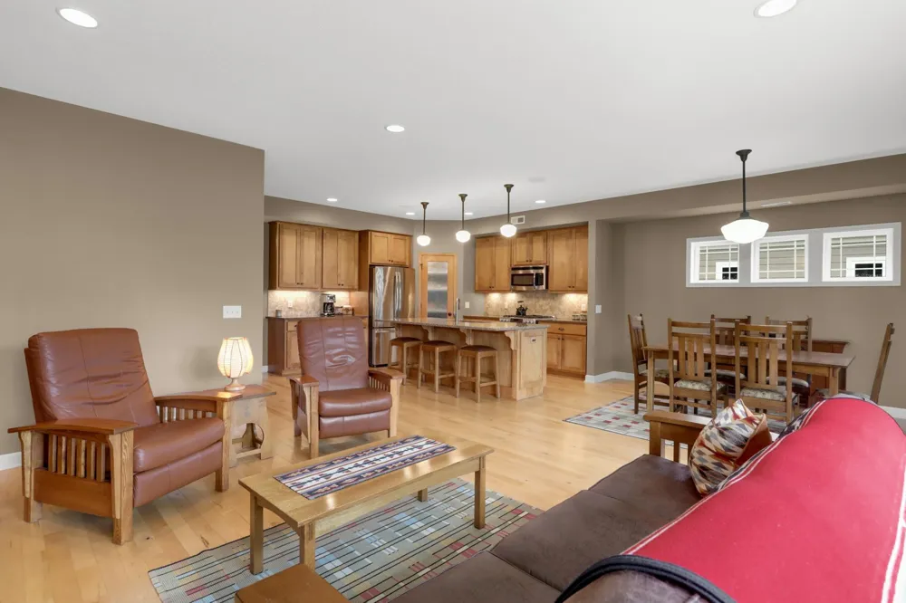 8797 Upper 7th Place Lake Elmo, MN 55042