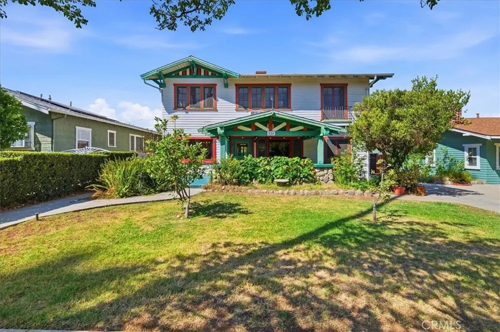 524 University Place Redlands, CA 92374