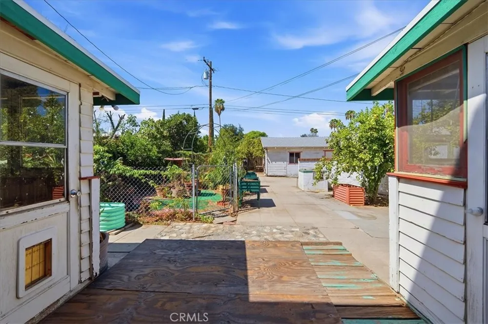 524 University Place Redlands, CA 92374