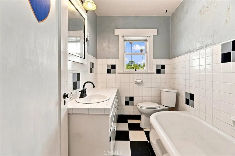 524 University Place Redlands, CA 92374