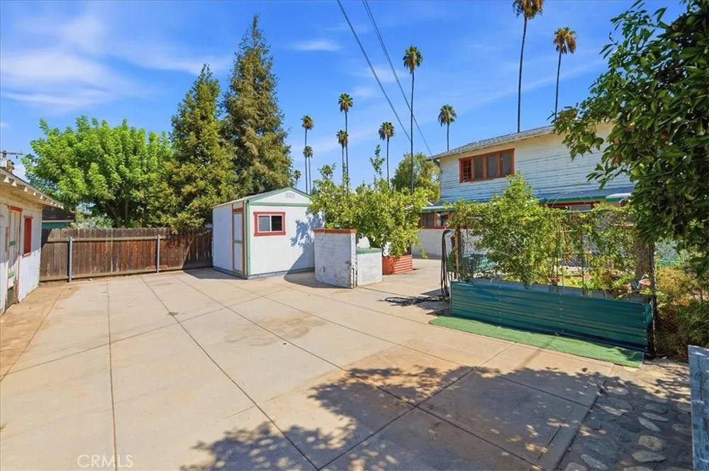 524 University Place Redlands, CA 92374