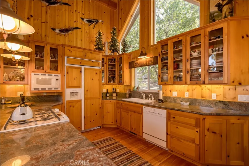 41205 Terrapin Road Big Bear Lake, CA 92315