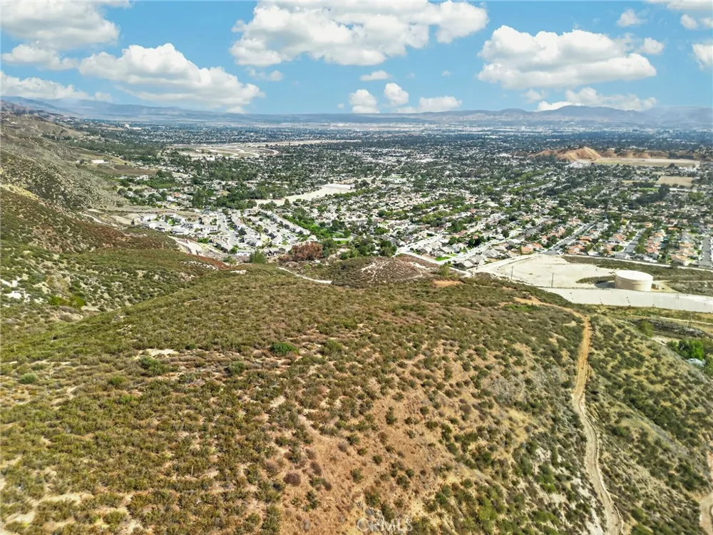 2 Hill Drive W San Bernardino, CA 92407