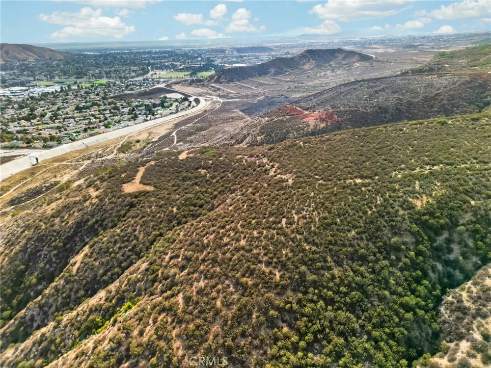 2 Hill Drive W San Bernardino, CA 92407