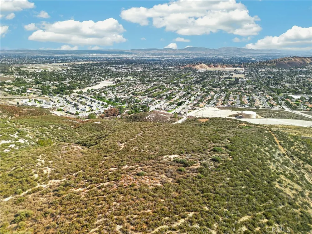 2 Hill Drive W San Bernardino, CA 92407