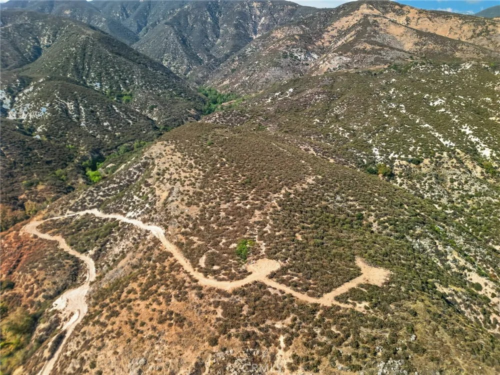2 Hill Drive W San Bernardino, CA 92407