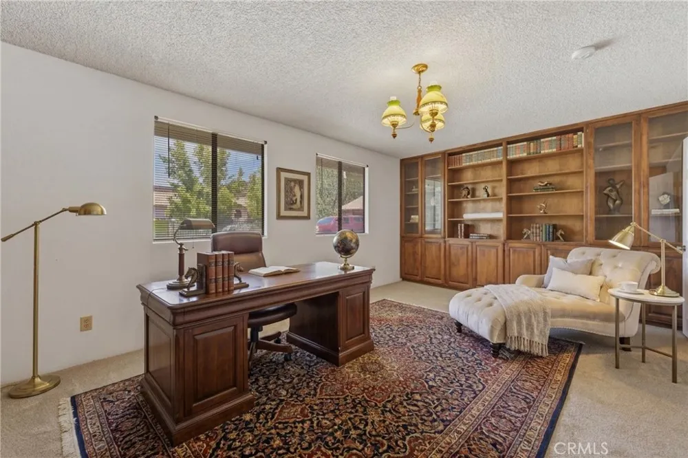 8956 Oak Creek Rd Cherry Valley, CA 92223