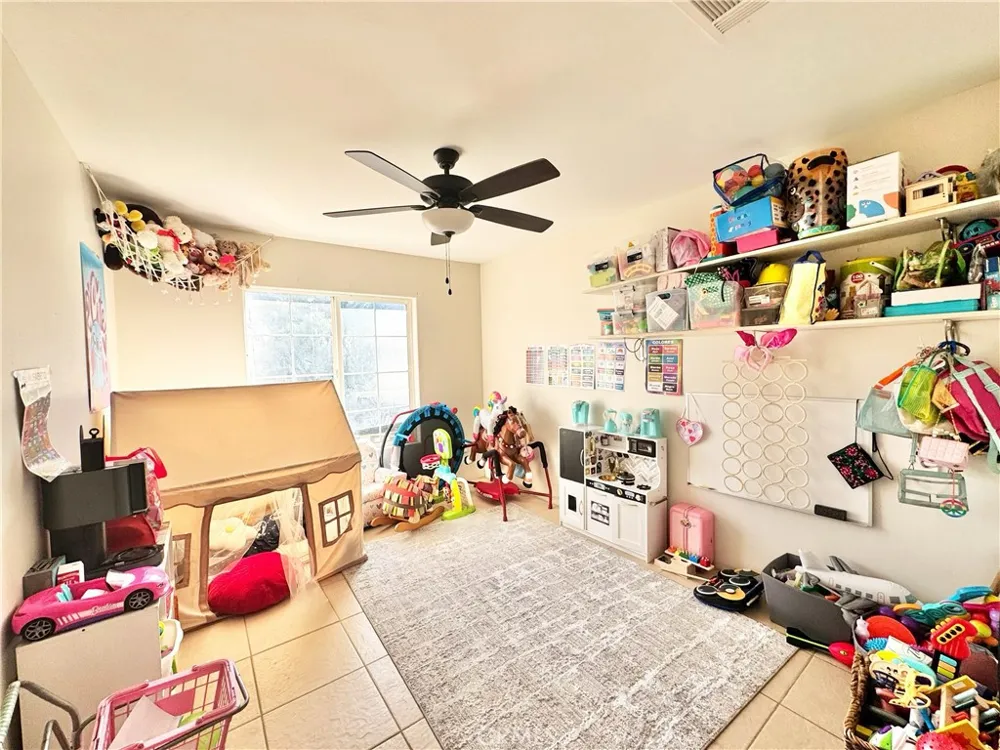 966 Allen Banning, CA 92220