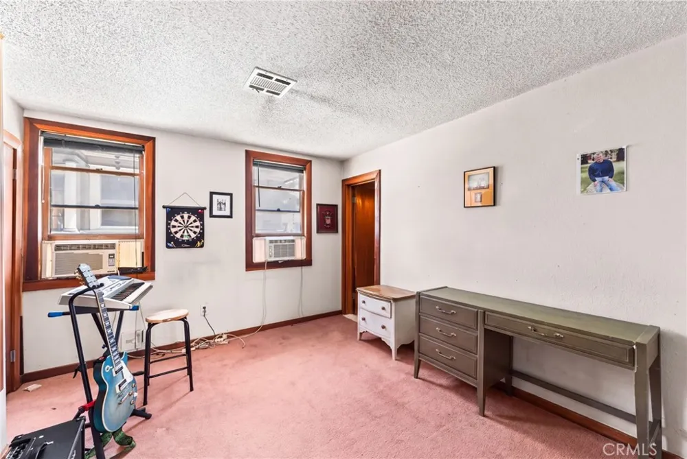 108 S Buena Vista Redlands, CA 92373