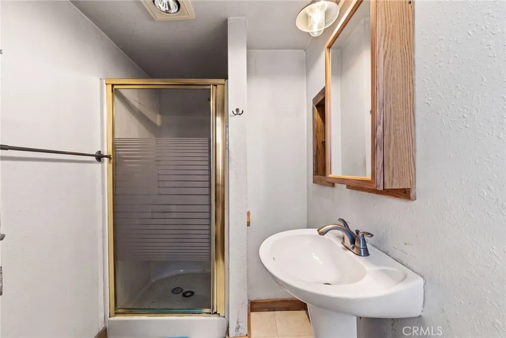 108 S Buena Vista Redlands, CA 92373