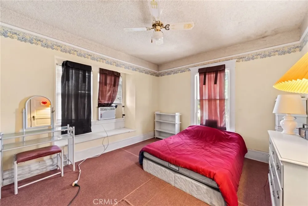 108 S Buena Vista Redlands, CA 92373