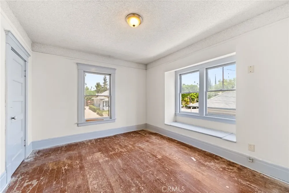 108 S Buena Vista Redlands, CA 92373