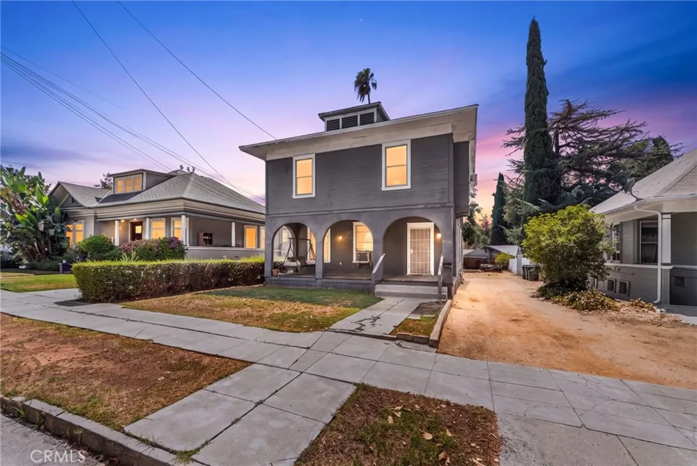 108 S Buena Vista Redlands, CA 92373
