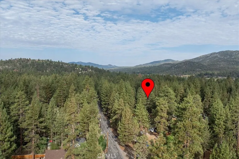 909 W Rainbow Big Bear City, CA 92314