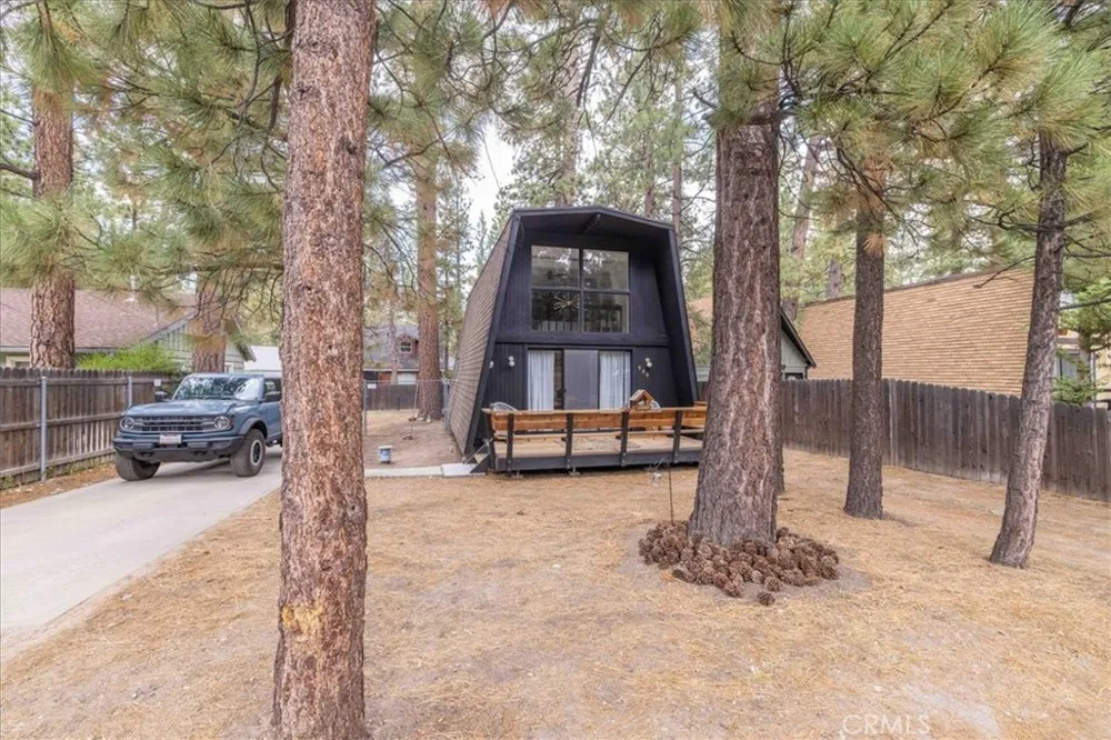 909 W Rainbow Big Bear City, CA 92314