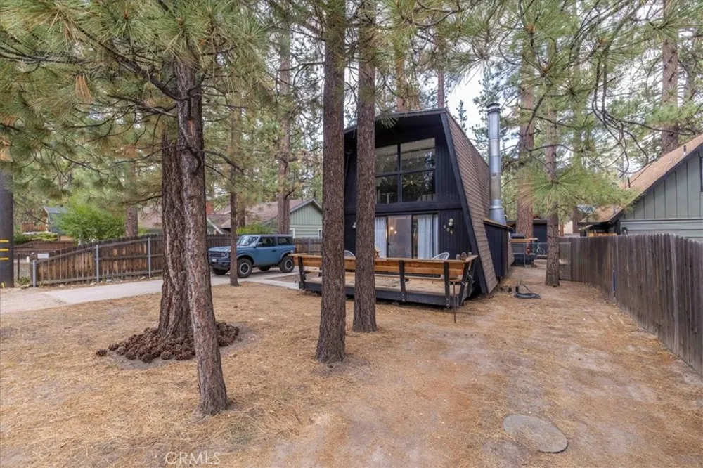 909 W Rainbow Big Bear City, CA 92314