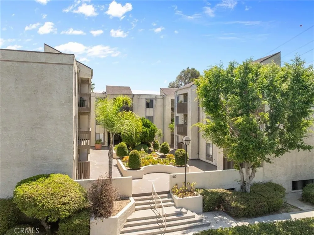 1610 Neil Armstrong Street #313 Montebello, CA 90640