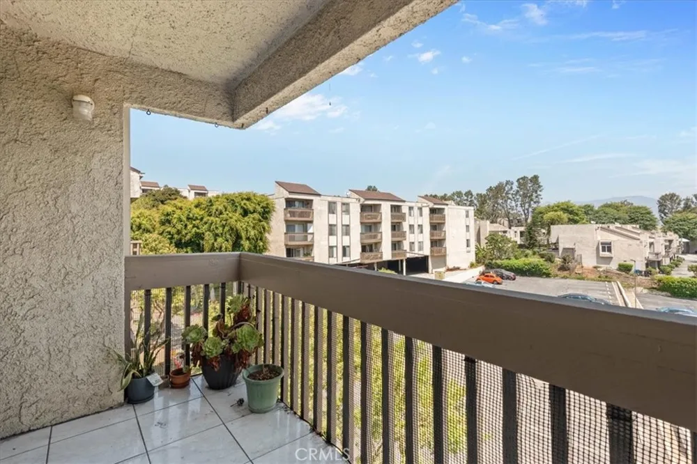 1610 Neil Armstrong Street #313 Montebello, CA 90640