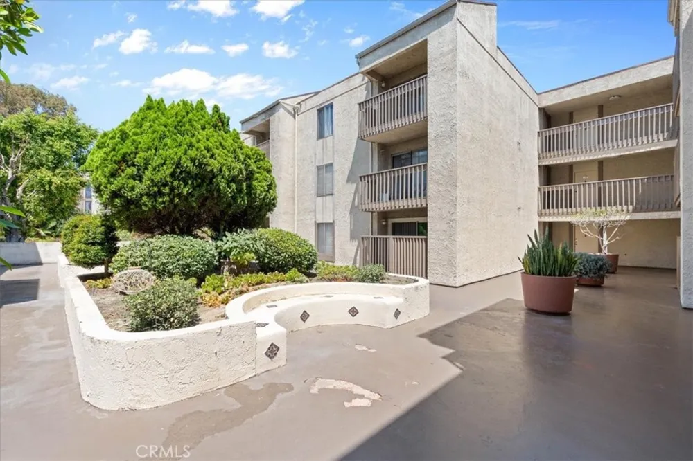 1610 Neil Armstrong Street #313 Montebello, CA 90640