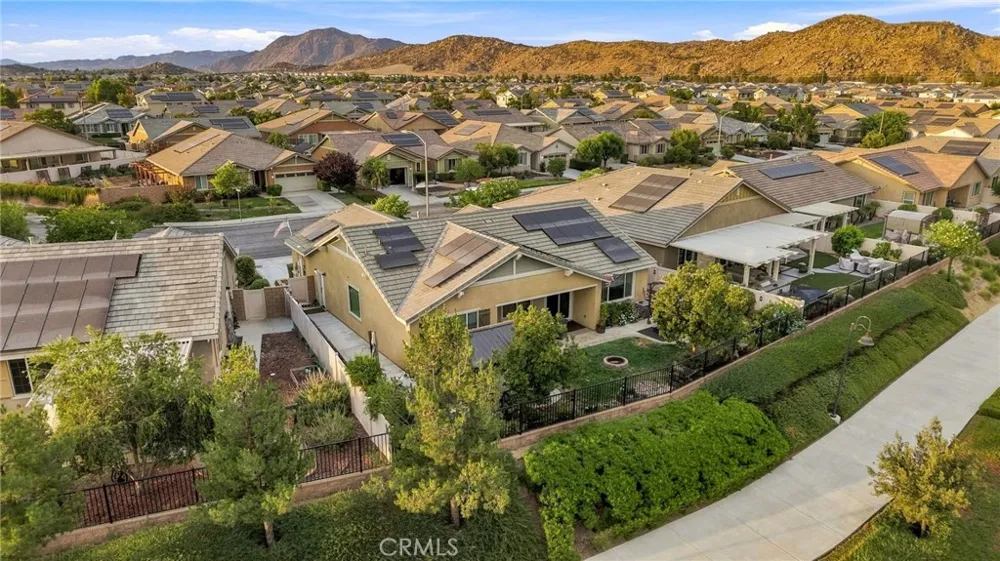 30381 Bristol Gate Lane Menifee, CA 92584