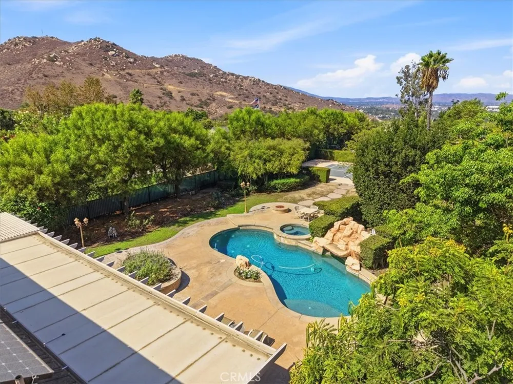 3170 Crestview Norco, CA 92860