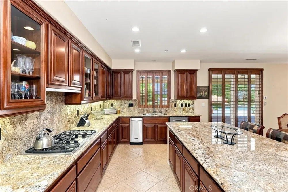 3170 Crestview Norco, CA 92860