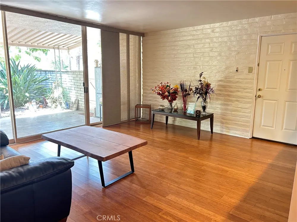 184 Center Place Redlands, CA 92373