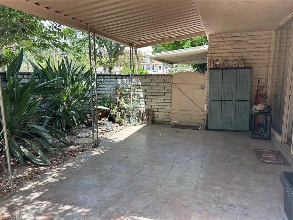 184 Center Place Redlands, CA 92373