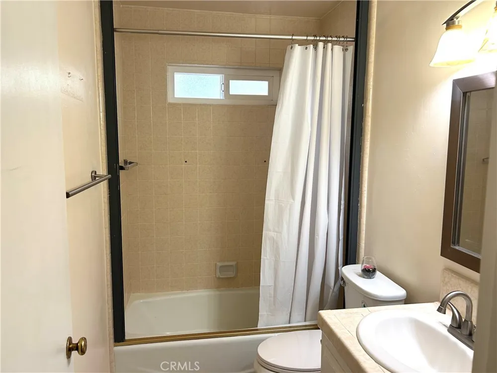 184 Center Place Redlands, CA 92373