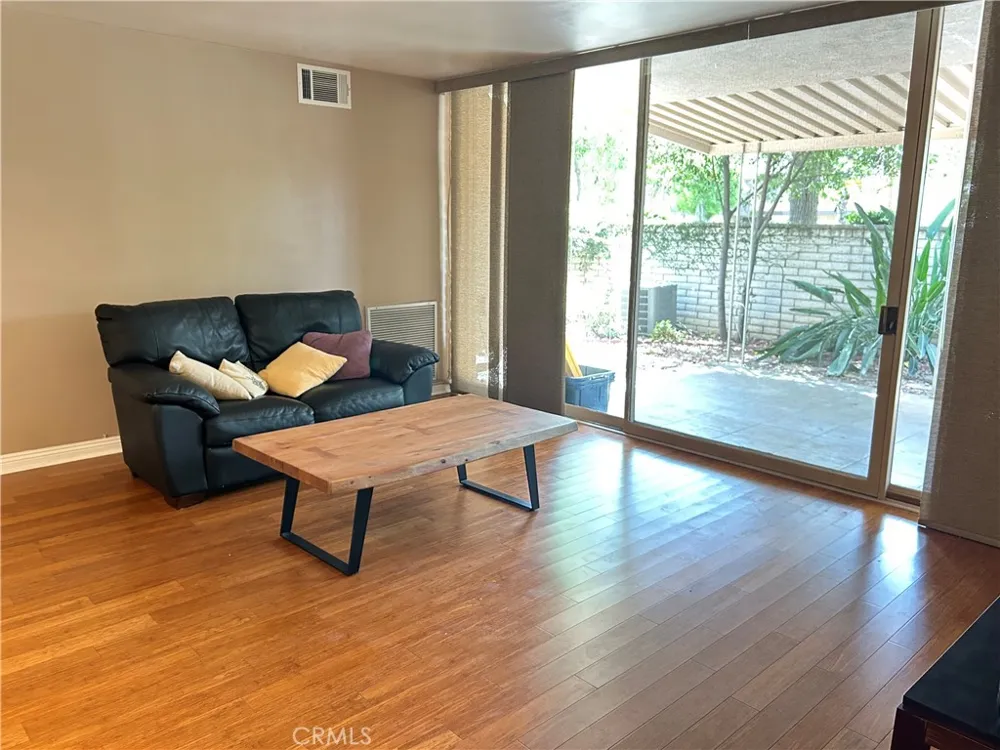 184 Center Place Redlands, CA 92373