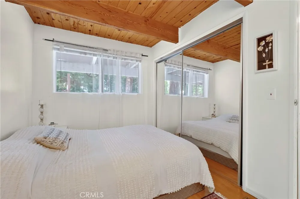 28975 Alder Terrace Cedar Glen, CA 92321