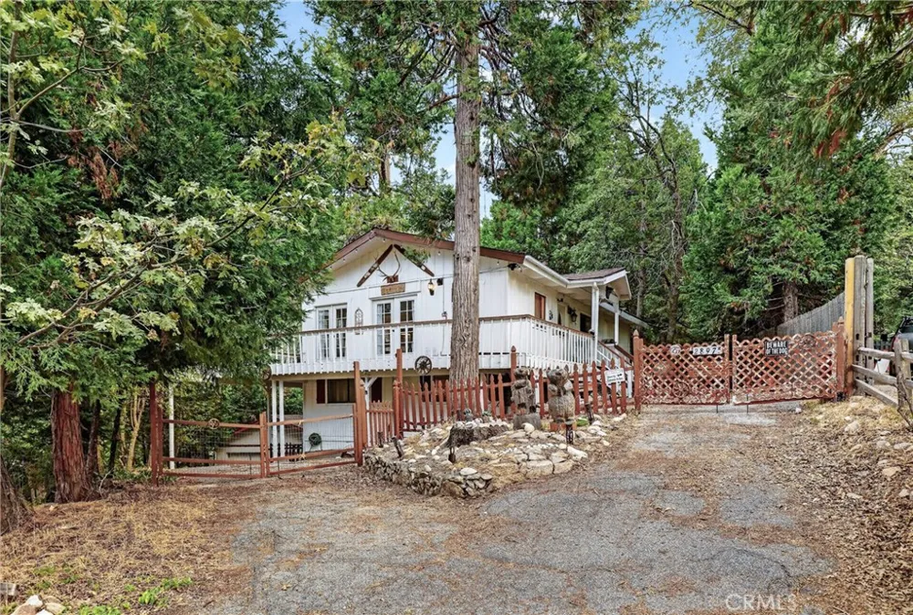 28975 Alder Terrace Cedar Glen, CA 92321