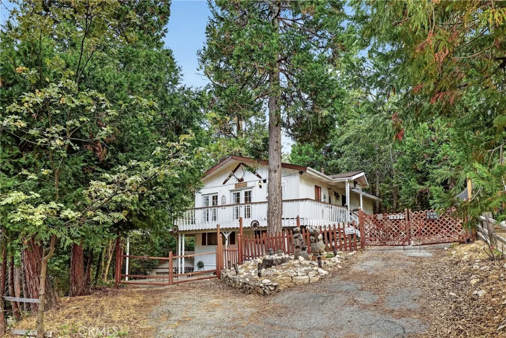 28975 Alder Terrace Cedar Glen, CA 92321