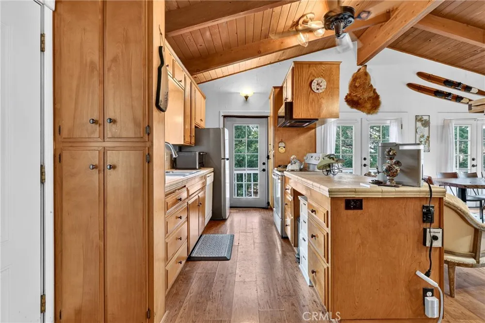 28975 Alder Terrace Cedar Glen, CA 92321
