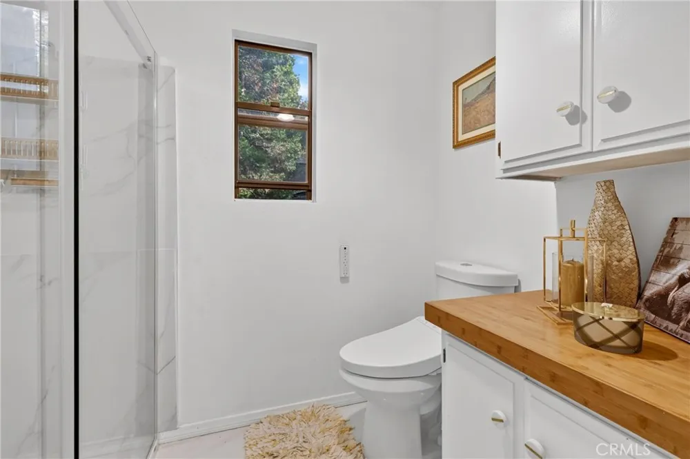 28975 Alder Terrace Cedar Glen, CA 92321