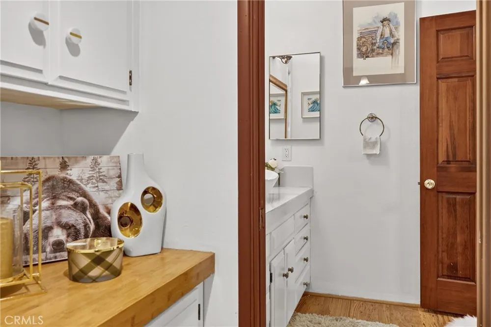 28975 Alder Terrace Cedar Glen, CA 92321