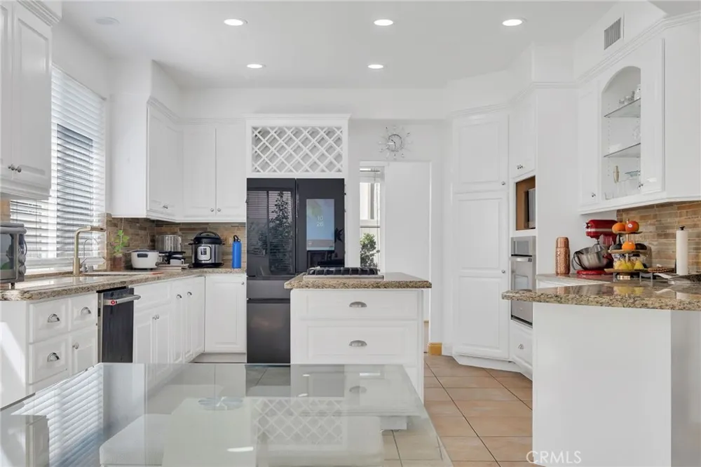 32195 Caminito Osuna Temecula, CA 92592