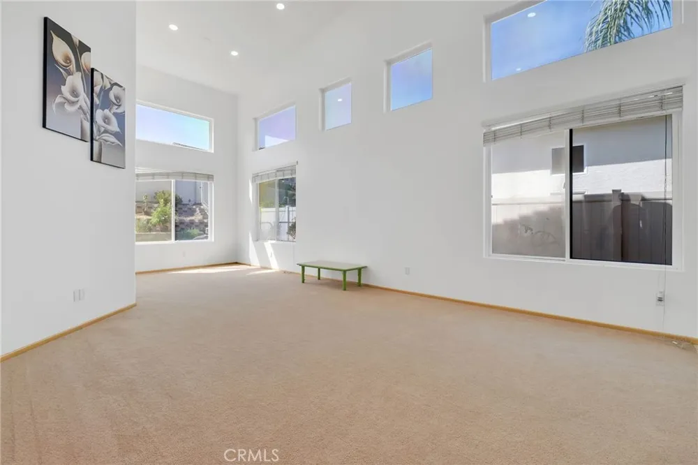32195 Caminito Osuna Temecula, CA 92592