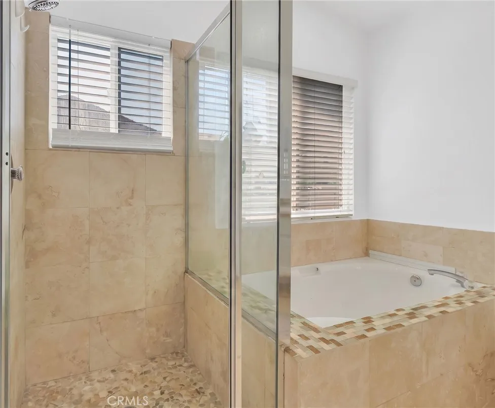 32195 Caminito Osuna Temecula, CA 92592