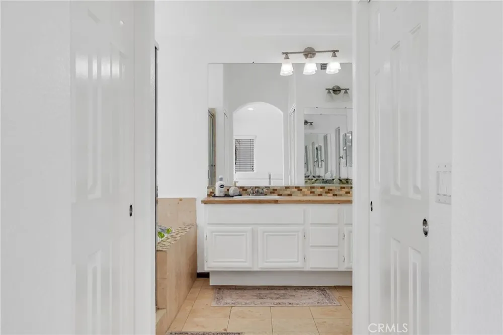 32195 Caminito Osuna Temecula, CA 92592