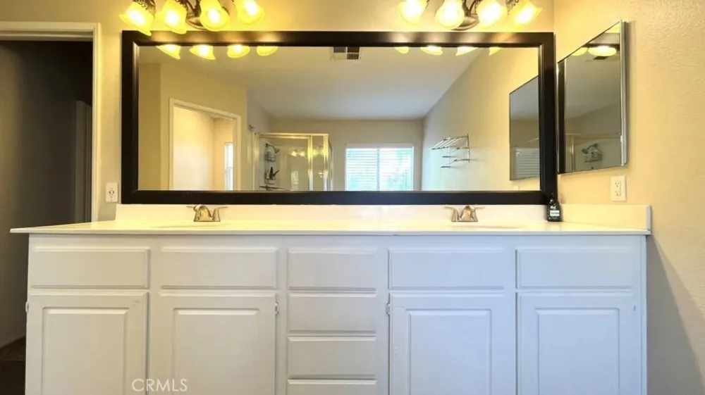19059 Weathervane Pl. Riverside, CA 92508