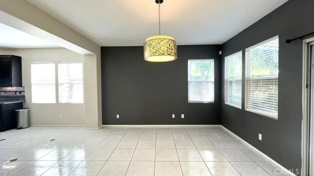 19059 Weathervane Pl. Riverside, CA 92508