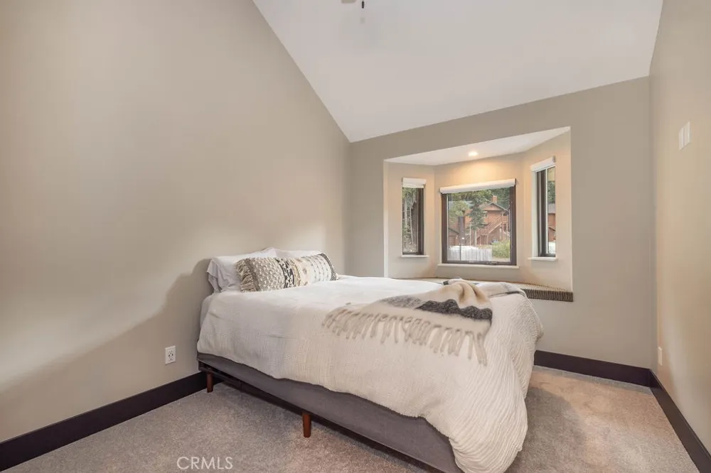 43000 Clover Drive #25 Big Bear Lake, CA 92315